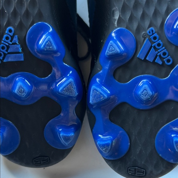 Adidas Kids Black and Blue Soccer Cleats - Picture 4 of 6